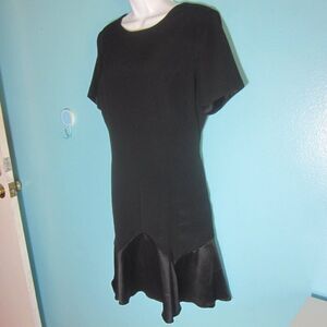 VINTAGE 70’s Jessica McClintock Black Mini Dress Ruffle Hem Size 14 40-34-42